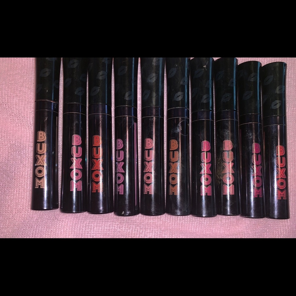 Buxom Vava Plump Shiny Liquid Lipstick.